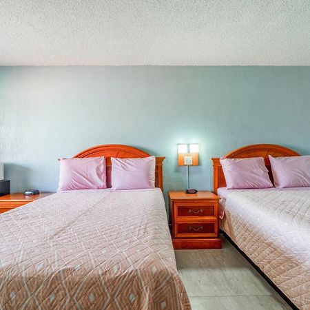 Lone Star Inn & Suites By Oyo Harlingen Tx Екстер'єр фото