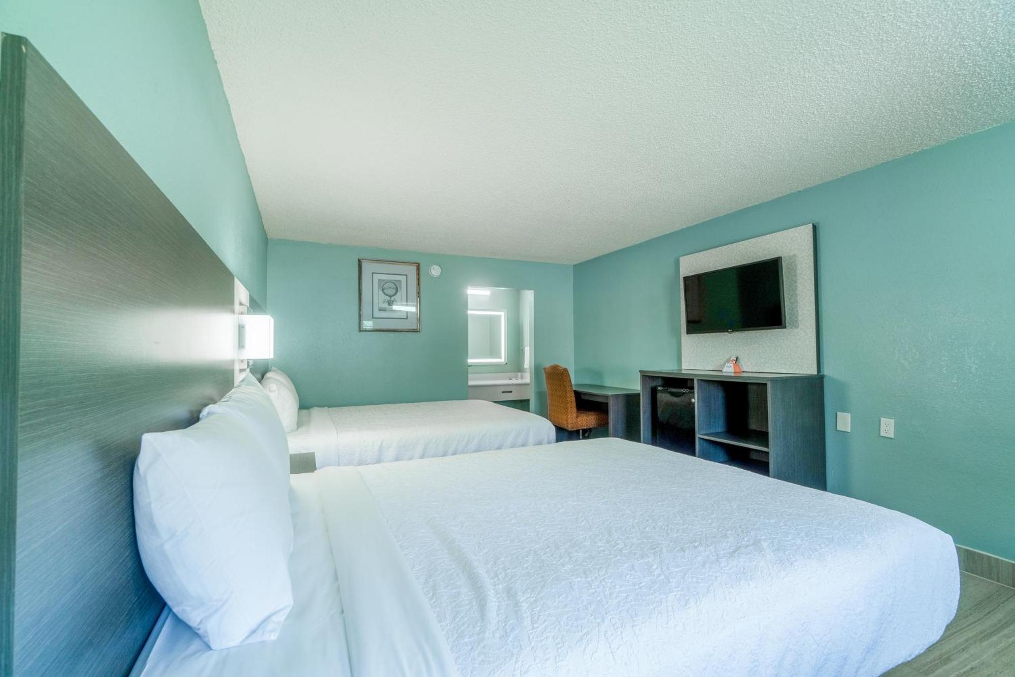 Lone Star Inn & Suites By Oyo Harlingen Tx Екстер'єр фото