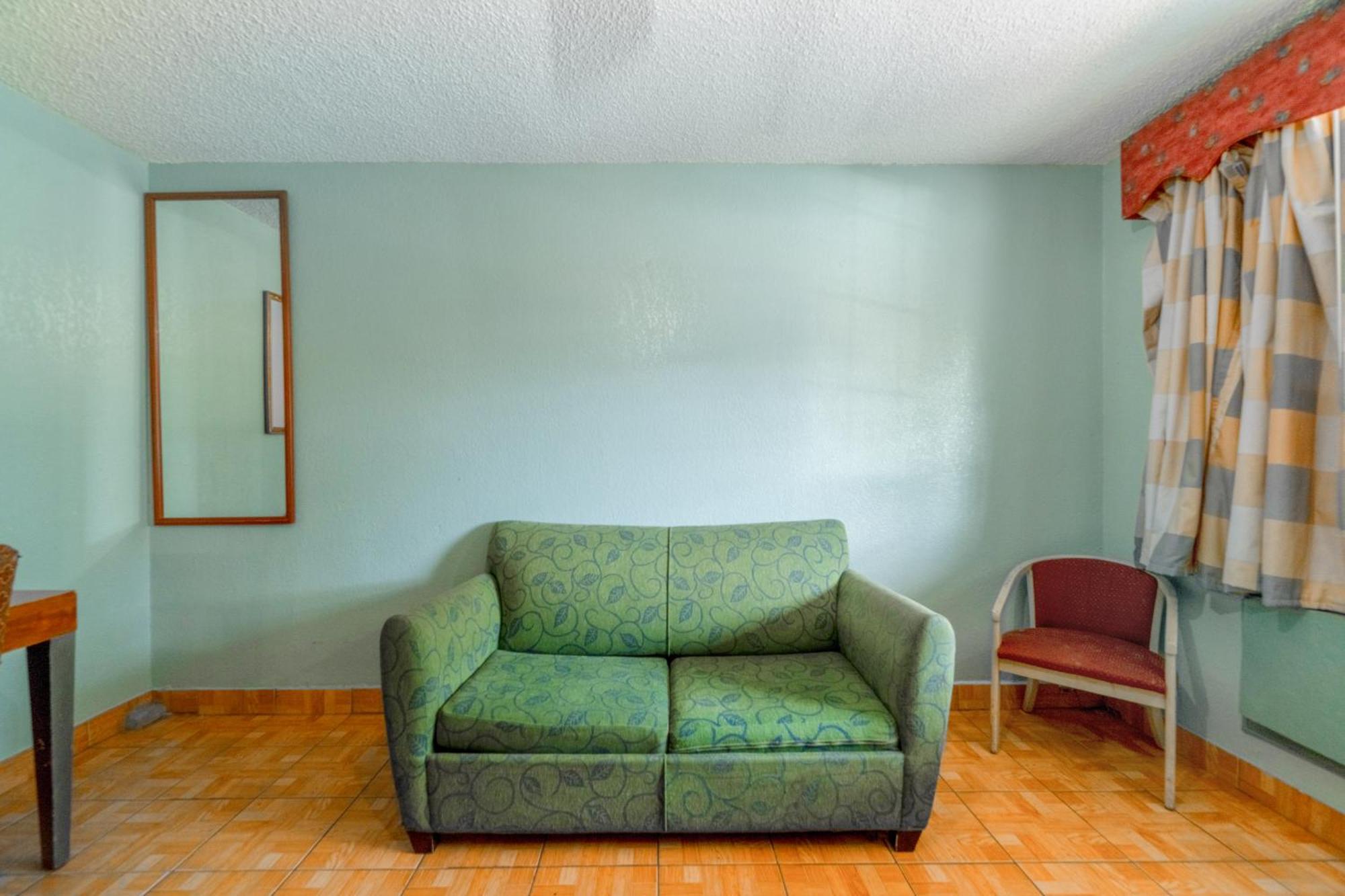 Lone Star Inn & Suites By Oyo Harlingen Tx Екстер'єр фото