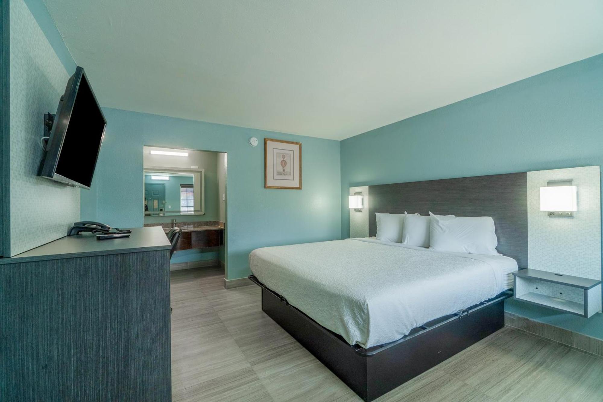 Lone Star Inn & Suites By Oyo Harlingen Tx Екстер'єр фото